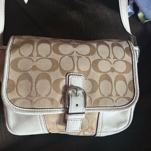 Coach F30601 Hadley Signature Crossbody Field Bag Handbag